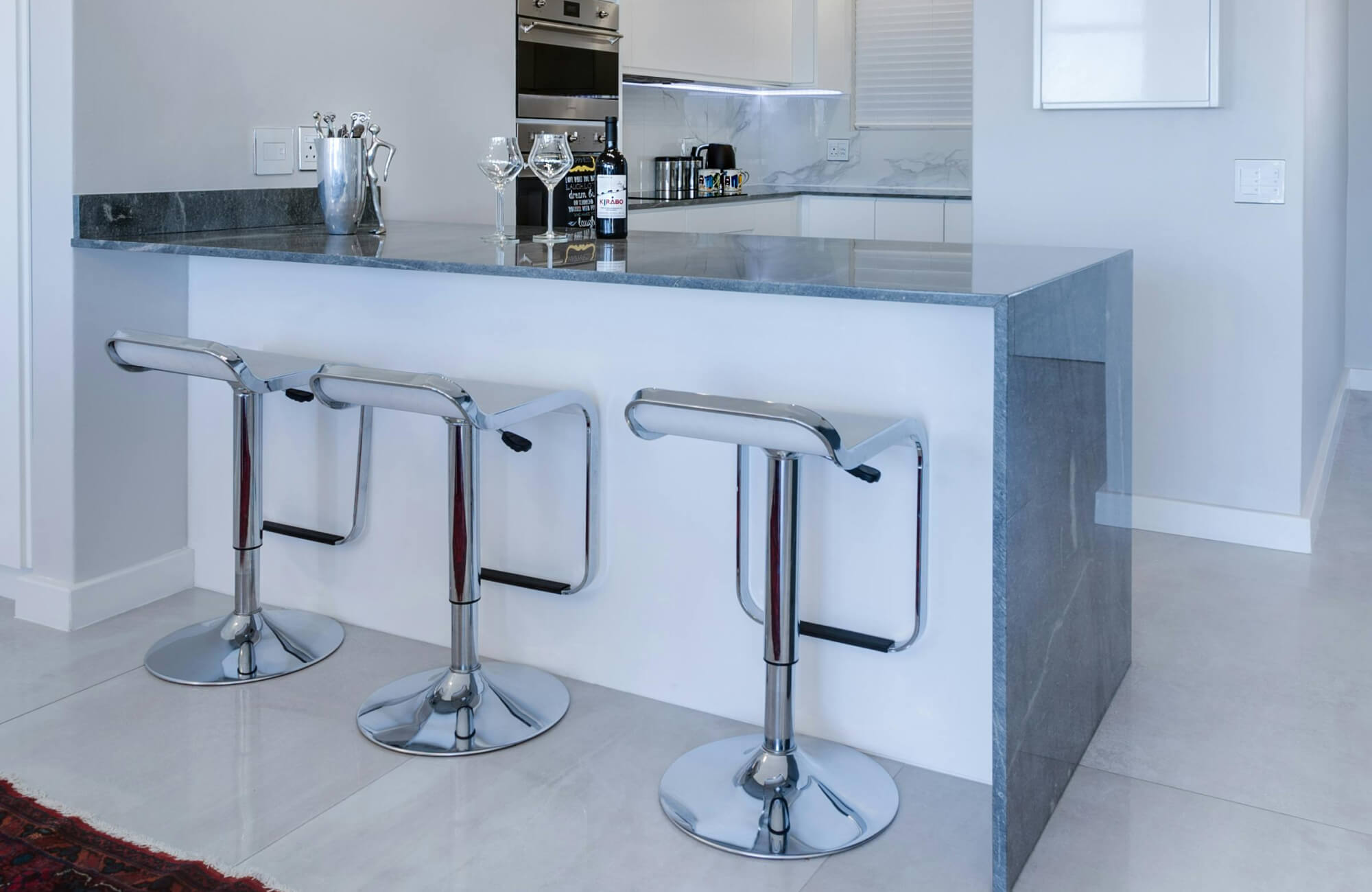 How To Balance Durability And Design In Restaurant Bar Stools?