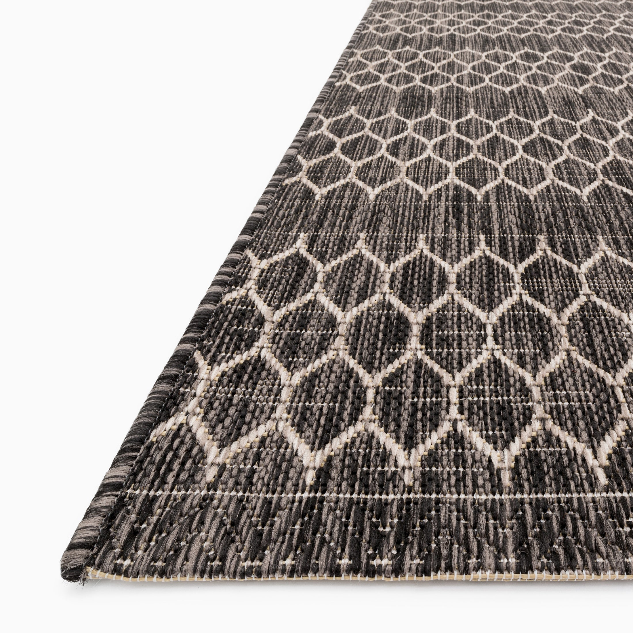 Marroway Indoor/Outdoor Rug in Black / Grey, 7'10" x 10'9"