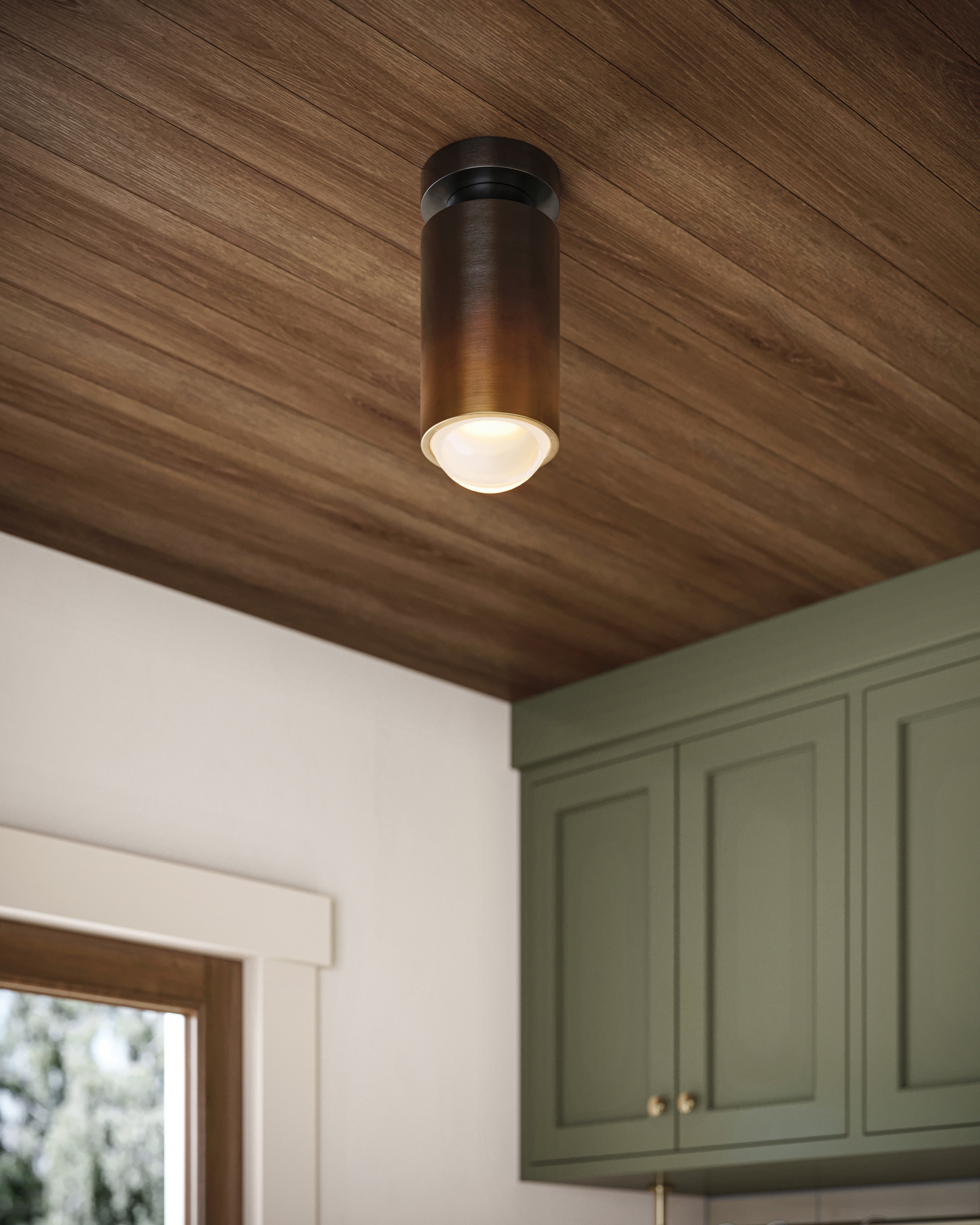 Mendes Flush Mount in Gradient Brass