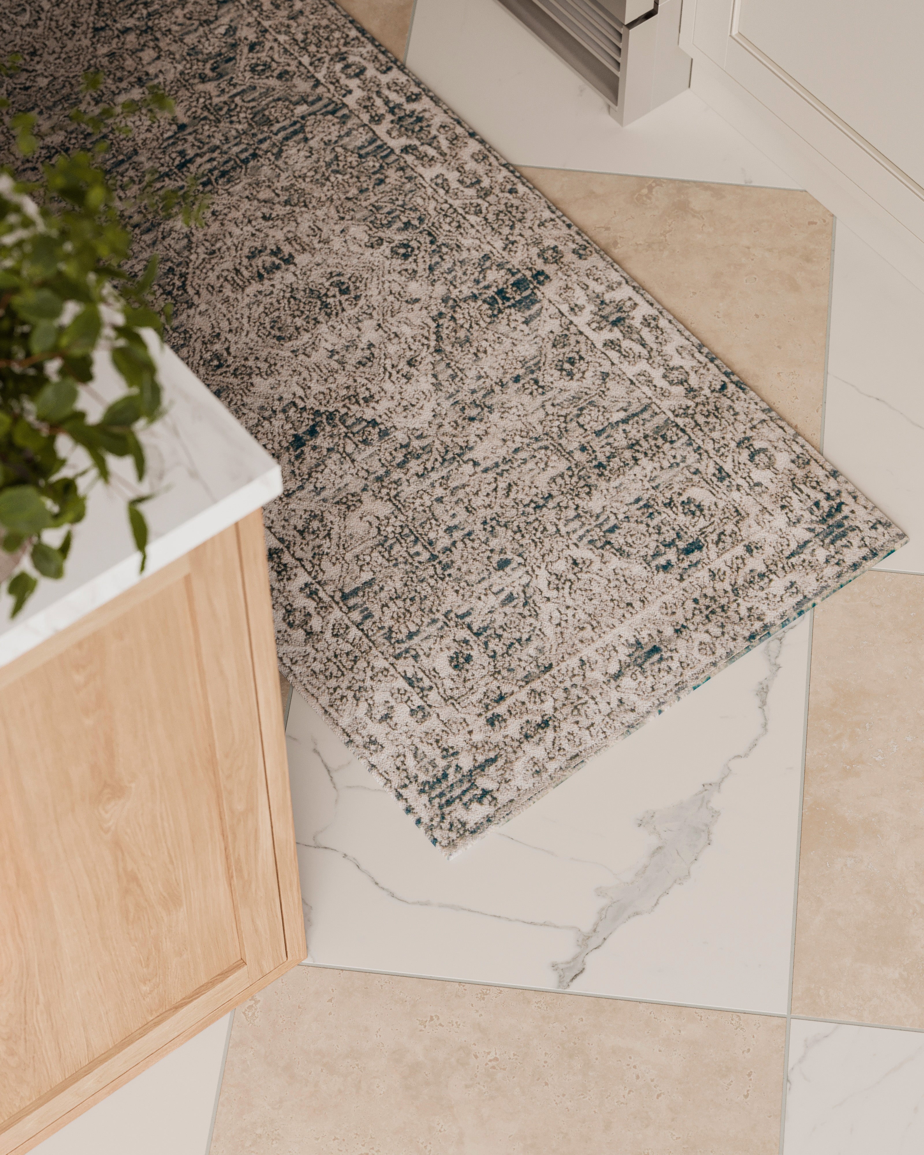 Charlise Rug in Slate / Dove