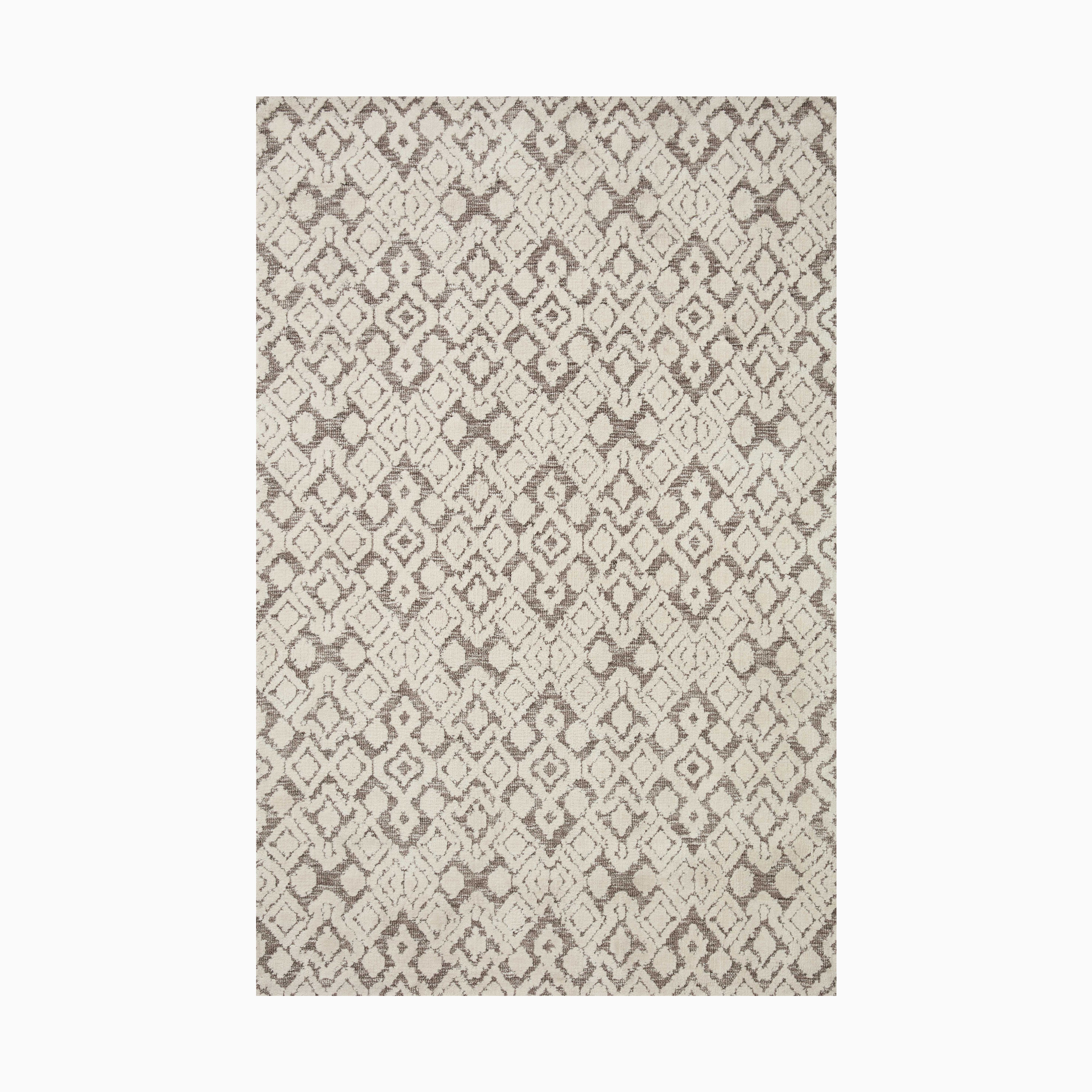 Power loomed transitional rug in cream and smoke, offering a sophisticated blend of intricate design and plush polyester softness.