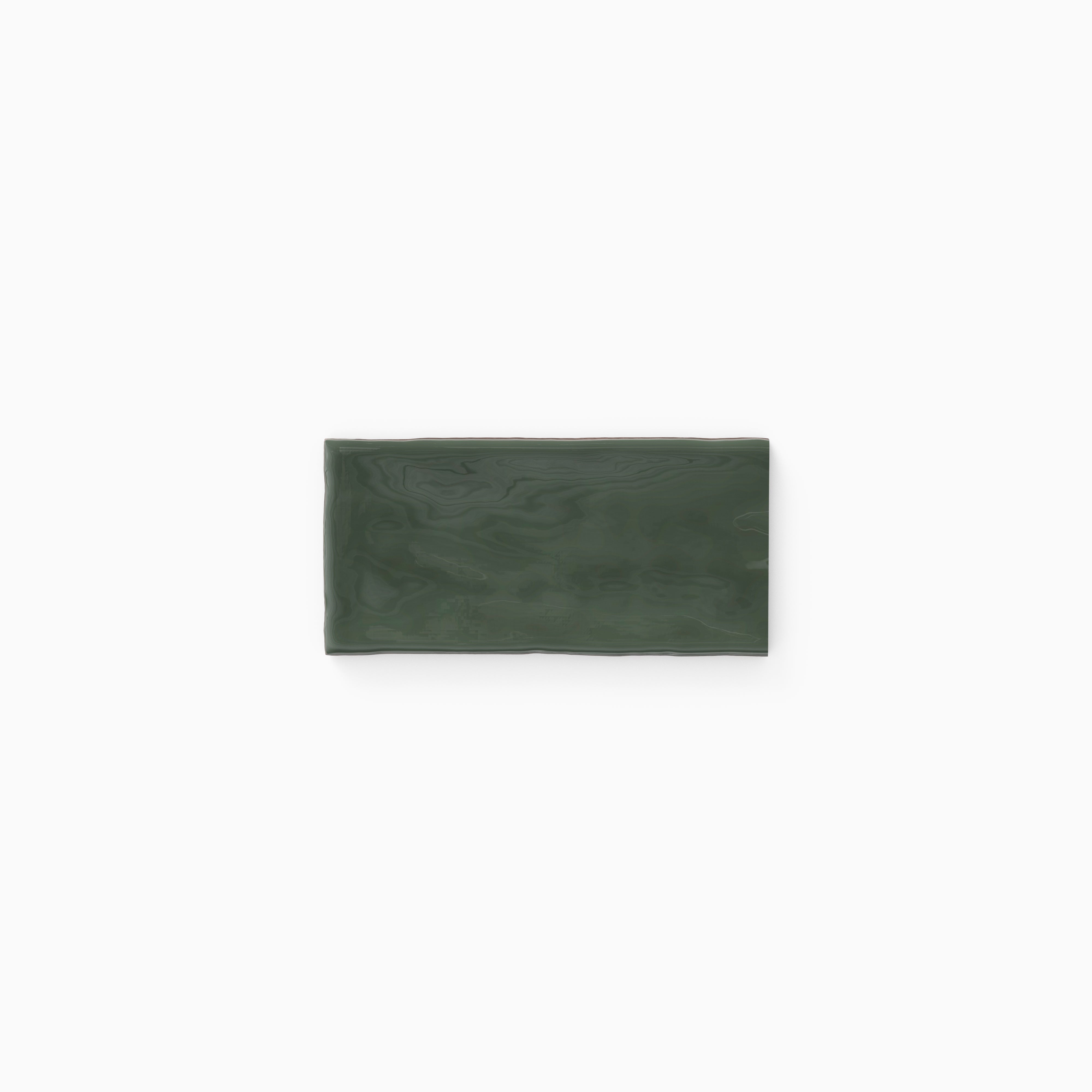 Harper 3 x 6 Glossy in Feathered Dark Green Sample