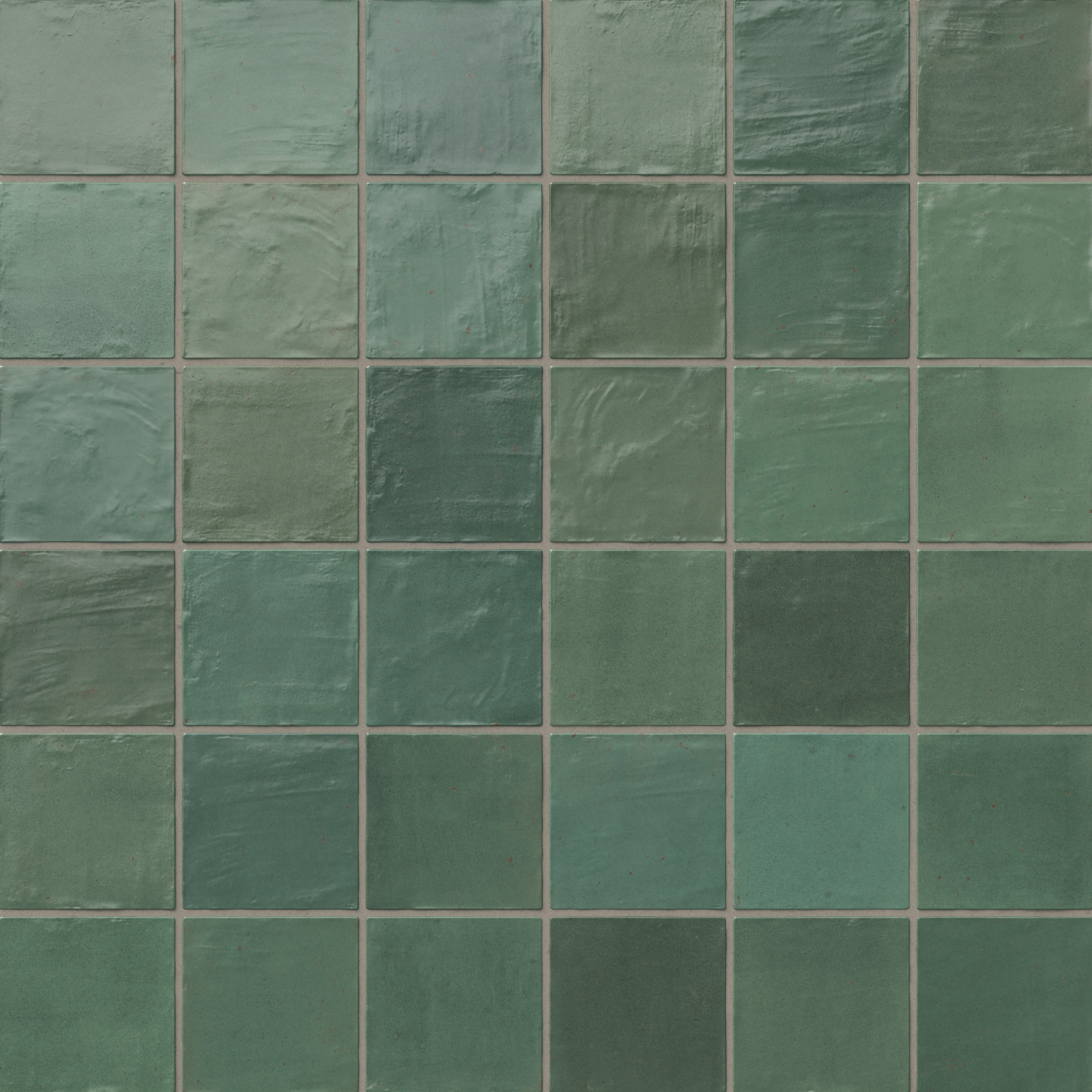 Everly 4x4 Matte Ceramic Tile in Forest