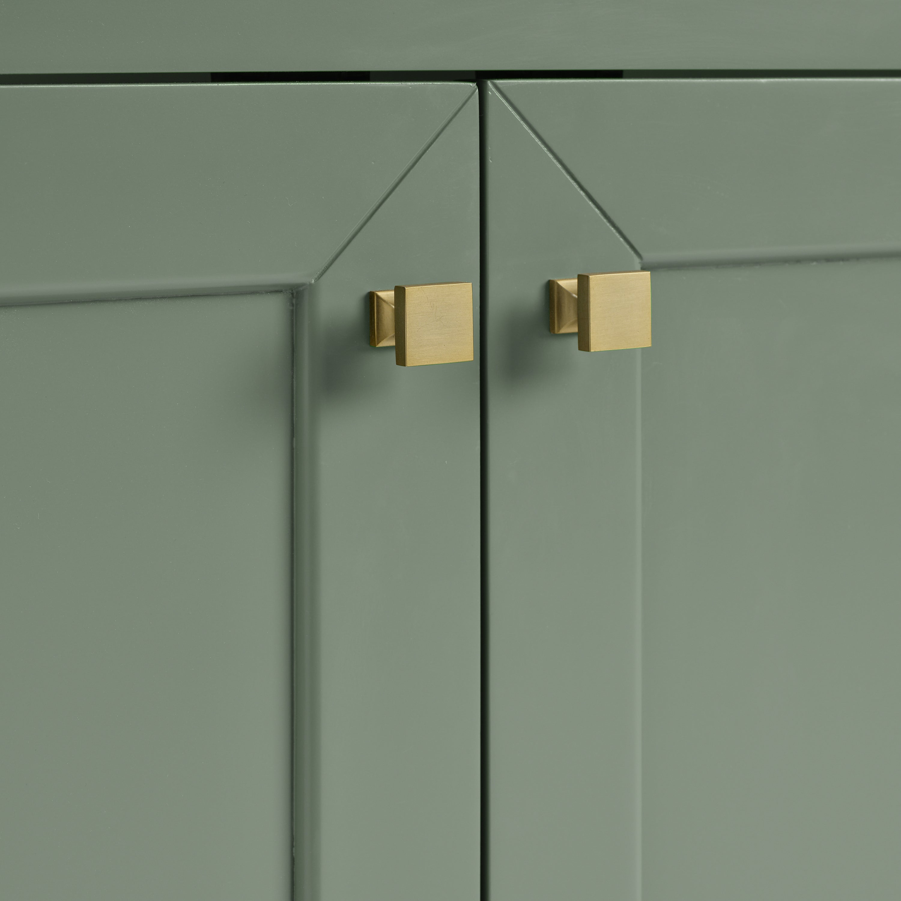 Janelle 30" Single Vanity in Smokey Celadon with 3 cm White Zeus Silestone¨ Top