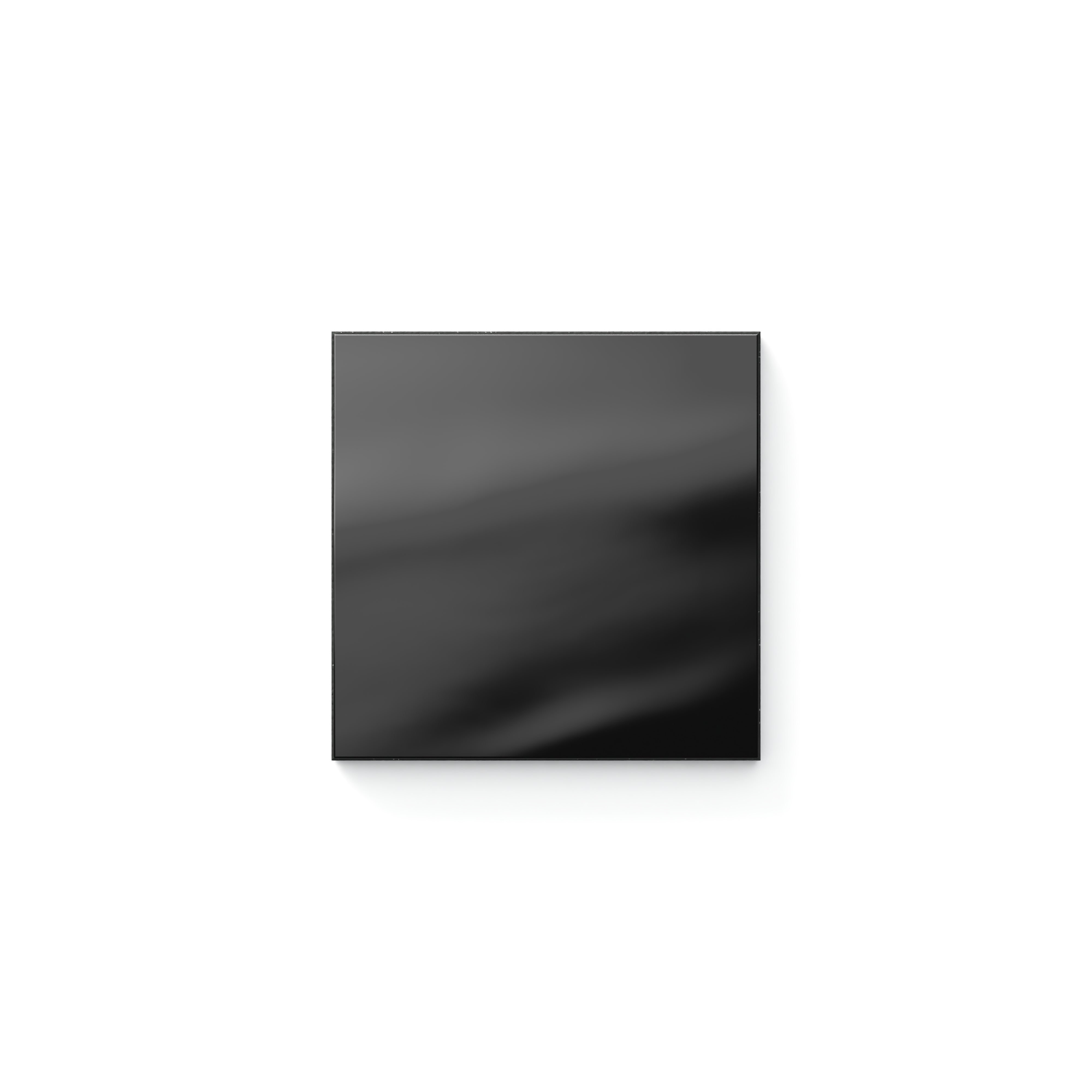 Palmer 4 x 4 Glossy in Nero Sample