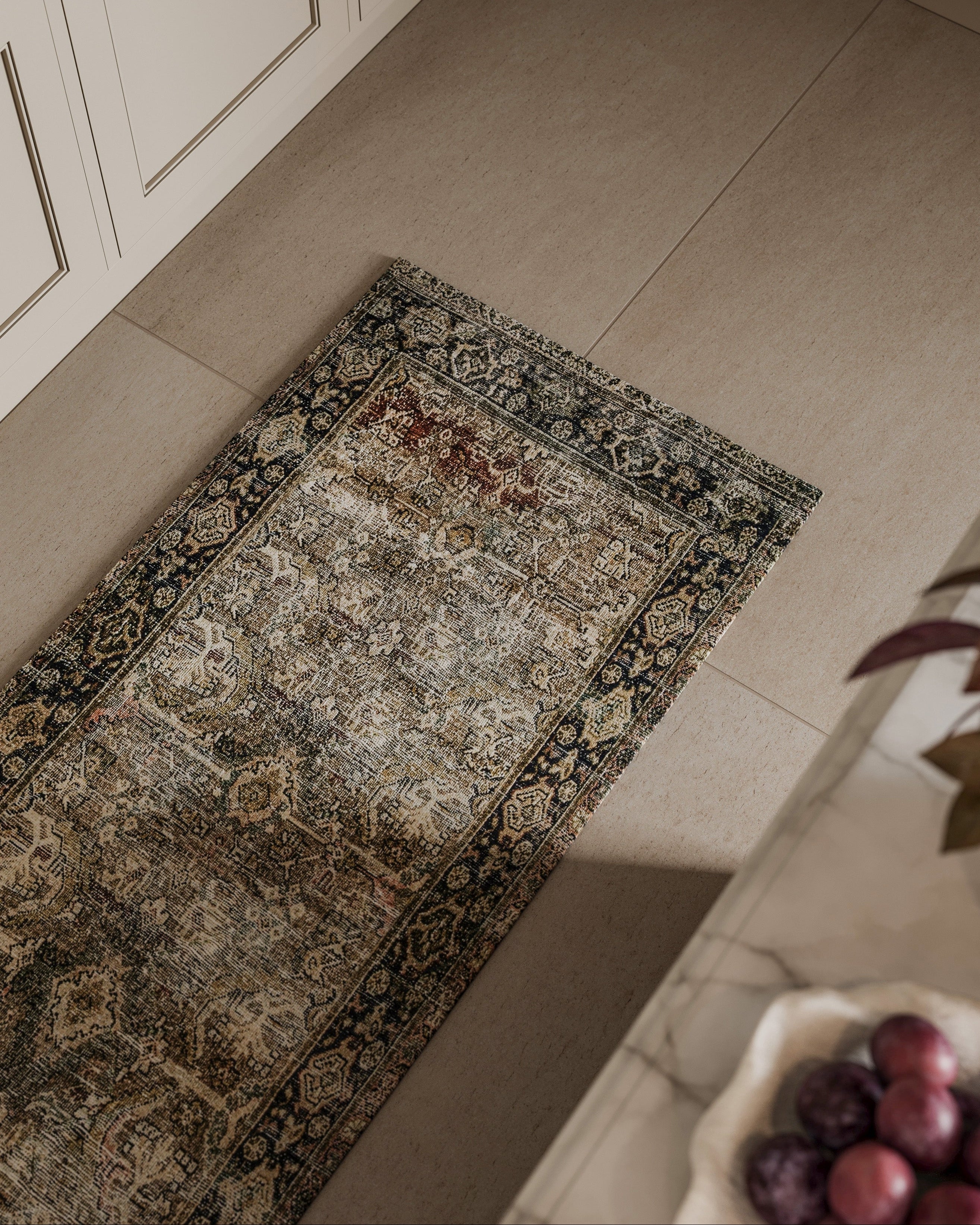 Hutchinson Polyester Face Rug in Sage / Graphite