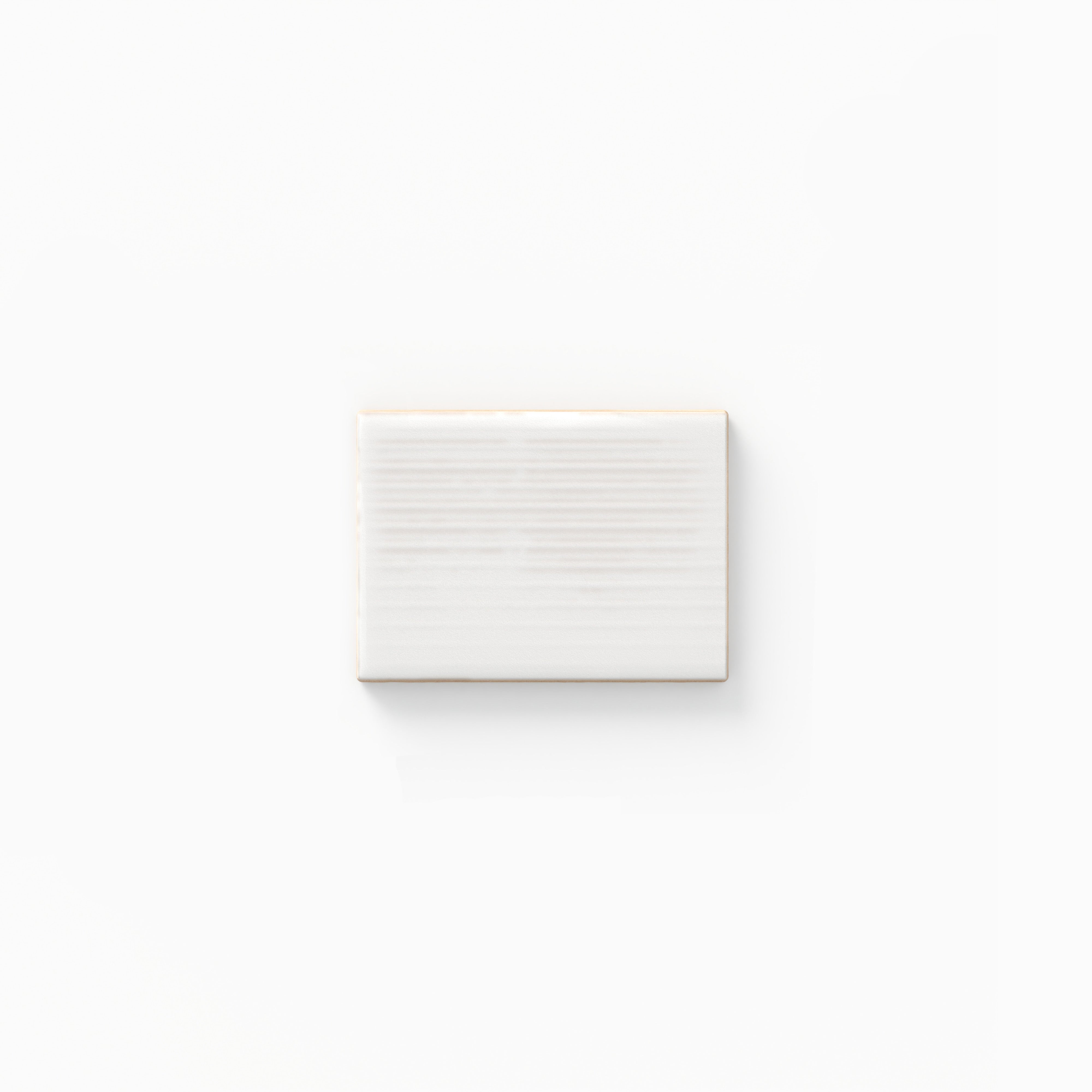 Kai 3 x 4 Glossy in Vintage White Sample