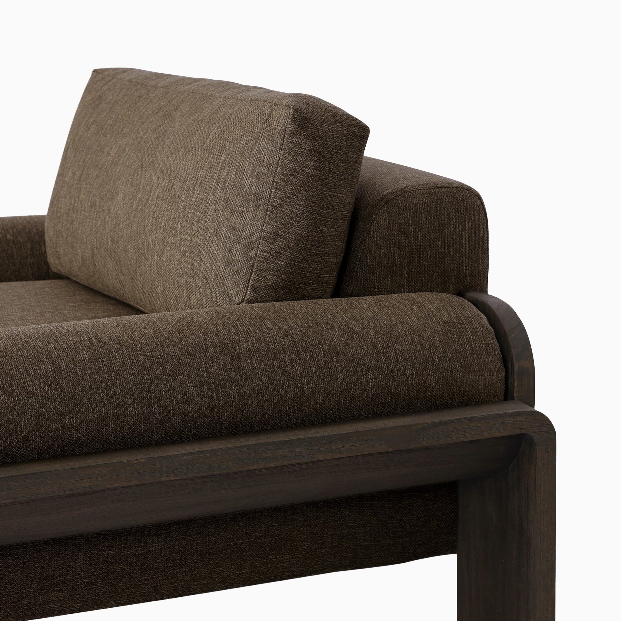 Lomara Outdoor Chair in Ellor Brown