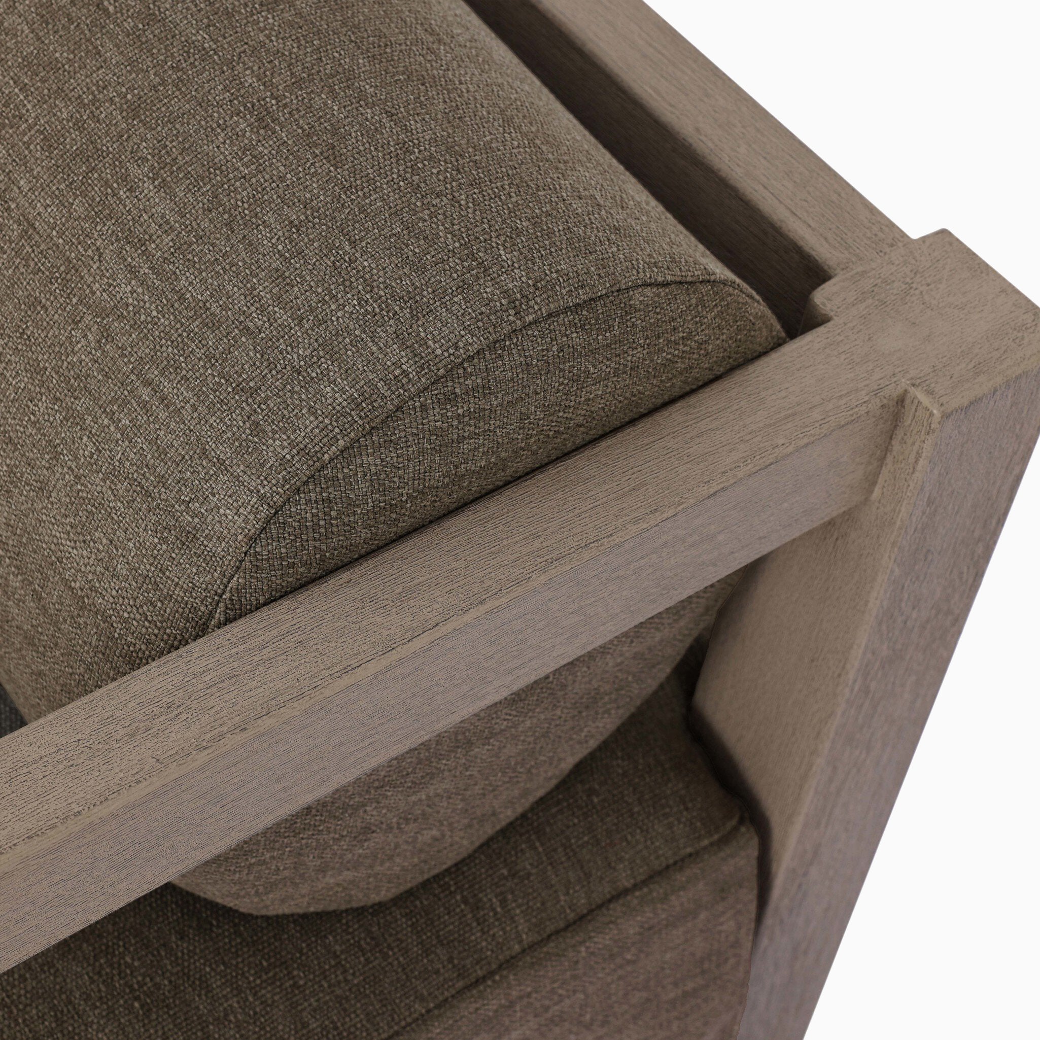 Riverton Outdoor Daybed in Alessi Fawn
