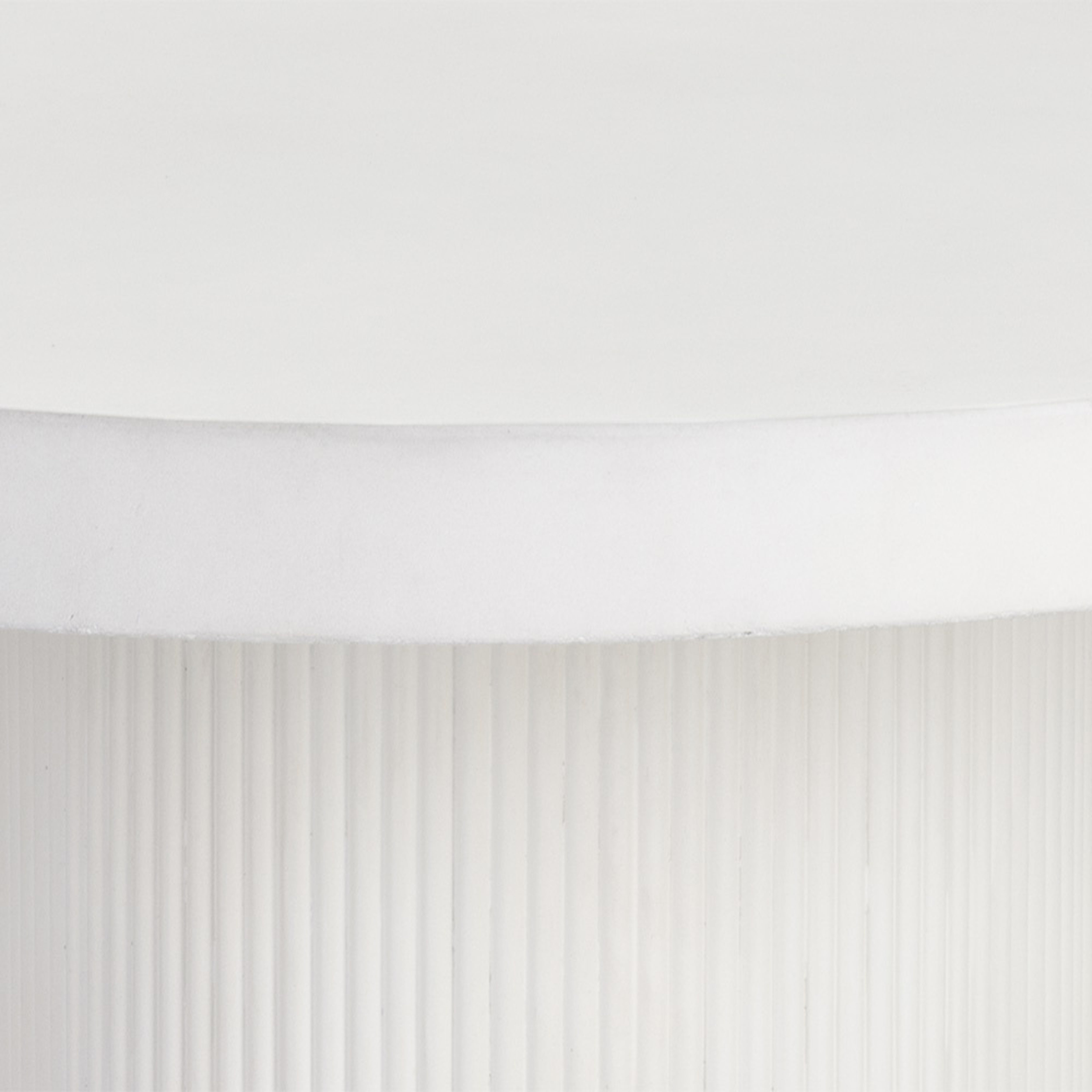 Arlune Outdoor Dining Table in White, 40"