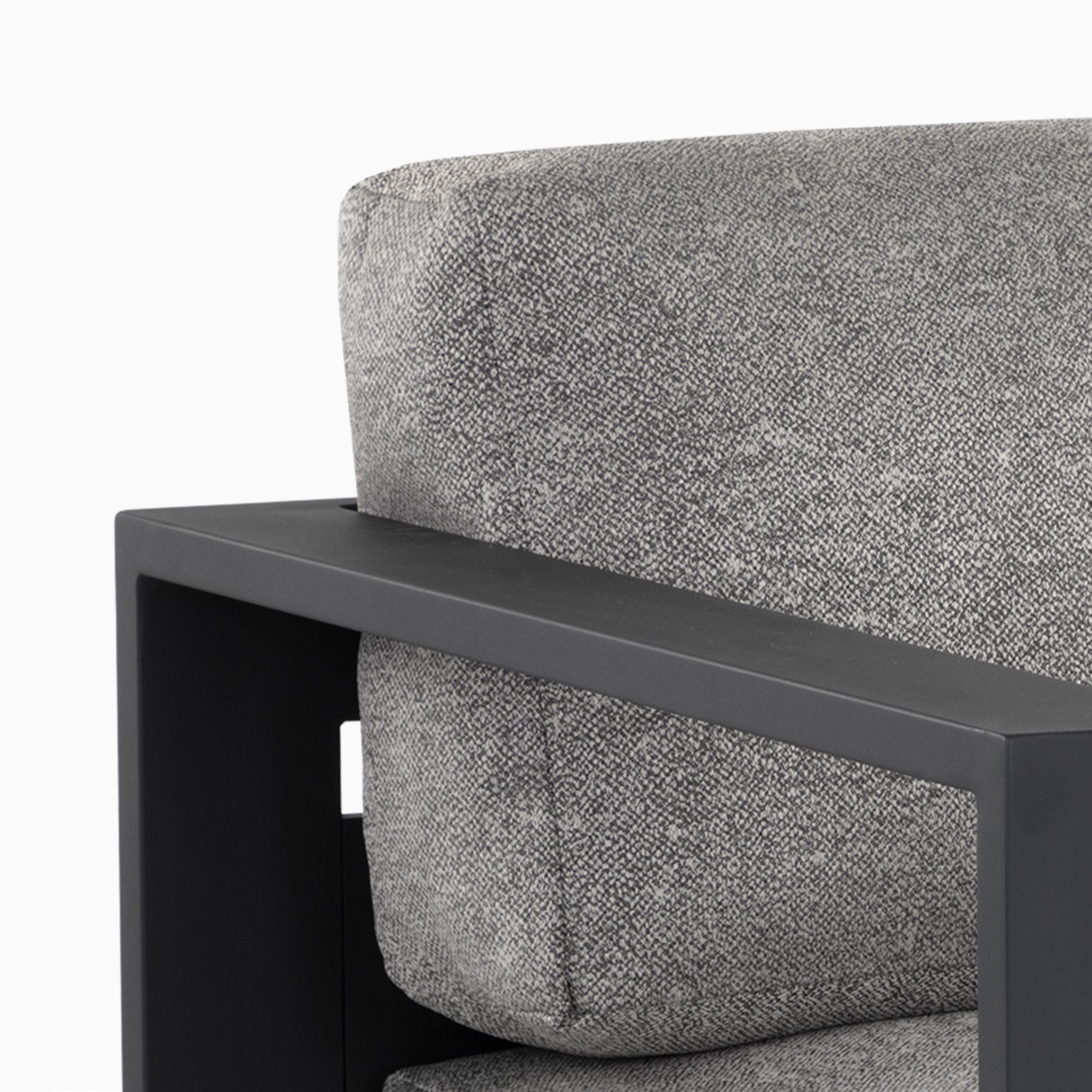 Noa Outdoor Lounge Chair in Grey