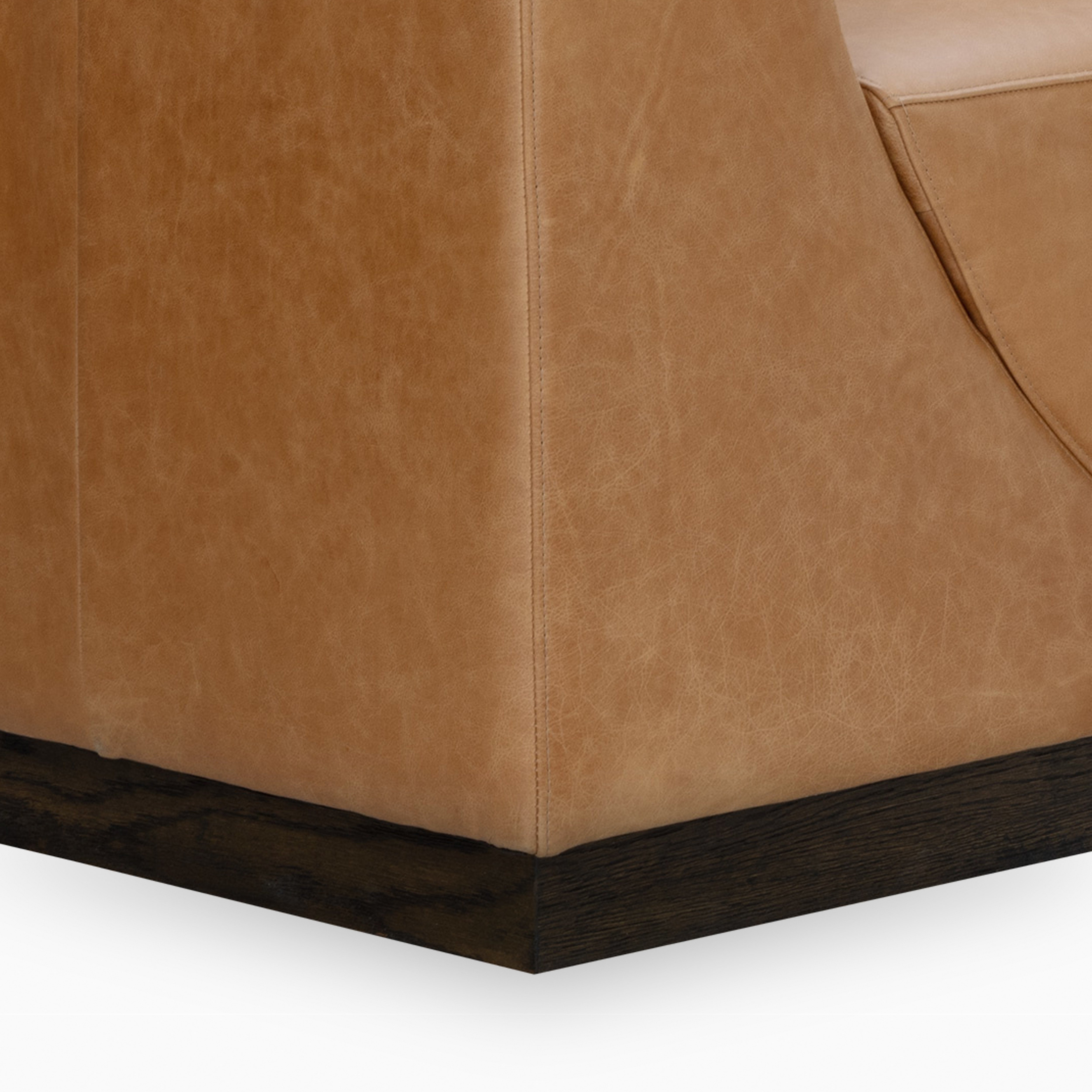 Romaris Sofa in Brown