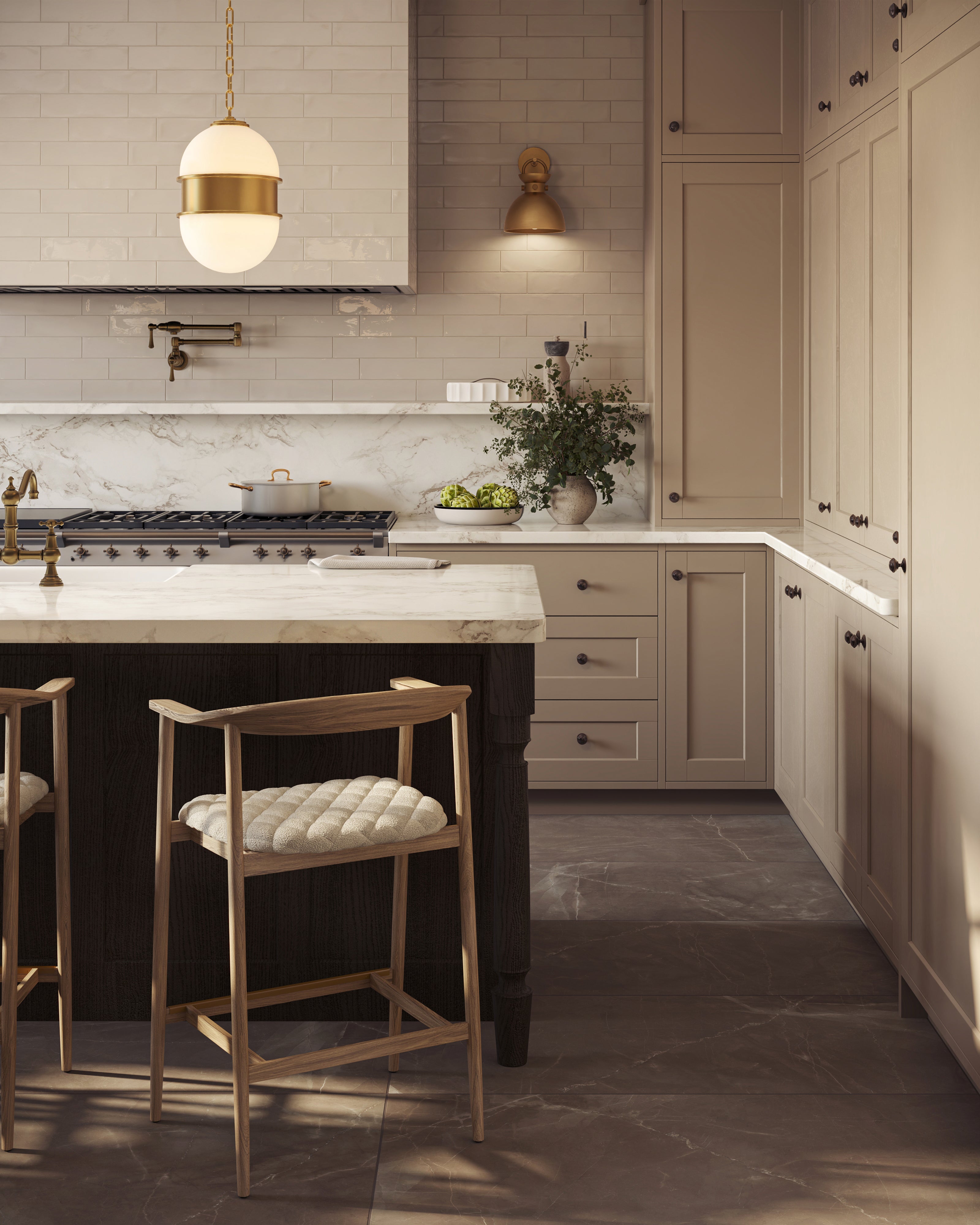 Theodore Pendant in Vintage Brass