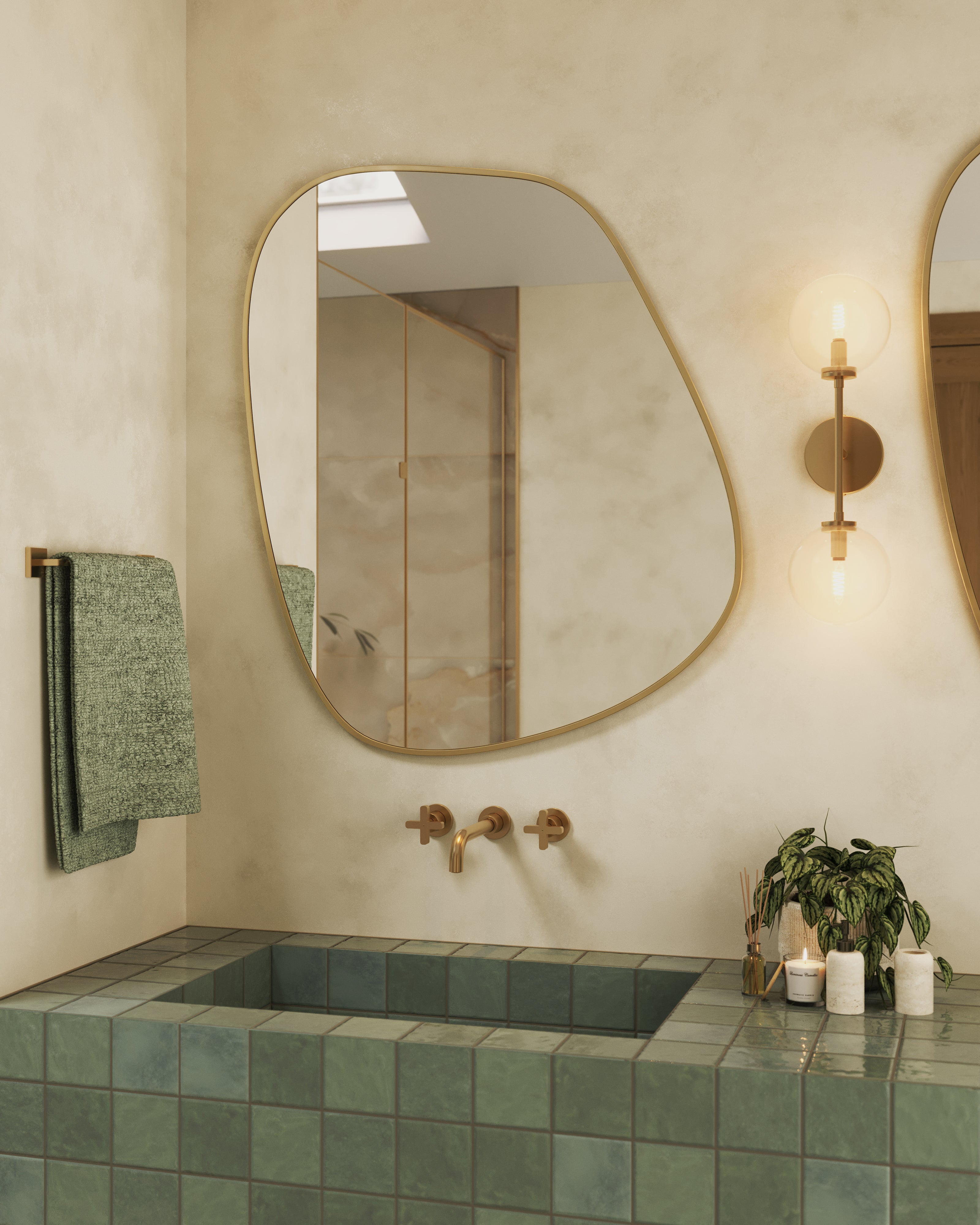 Mila 4x4 Glossy Ceramic Tile in Jade